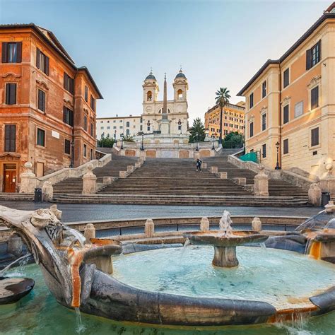 where is spanish steps located.